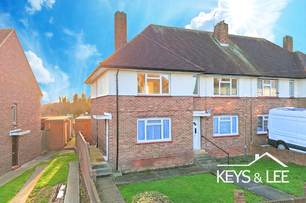 Property photo 1 of 16 4792000