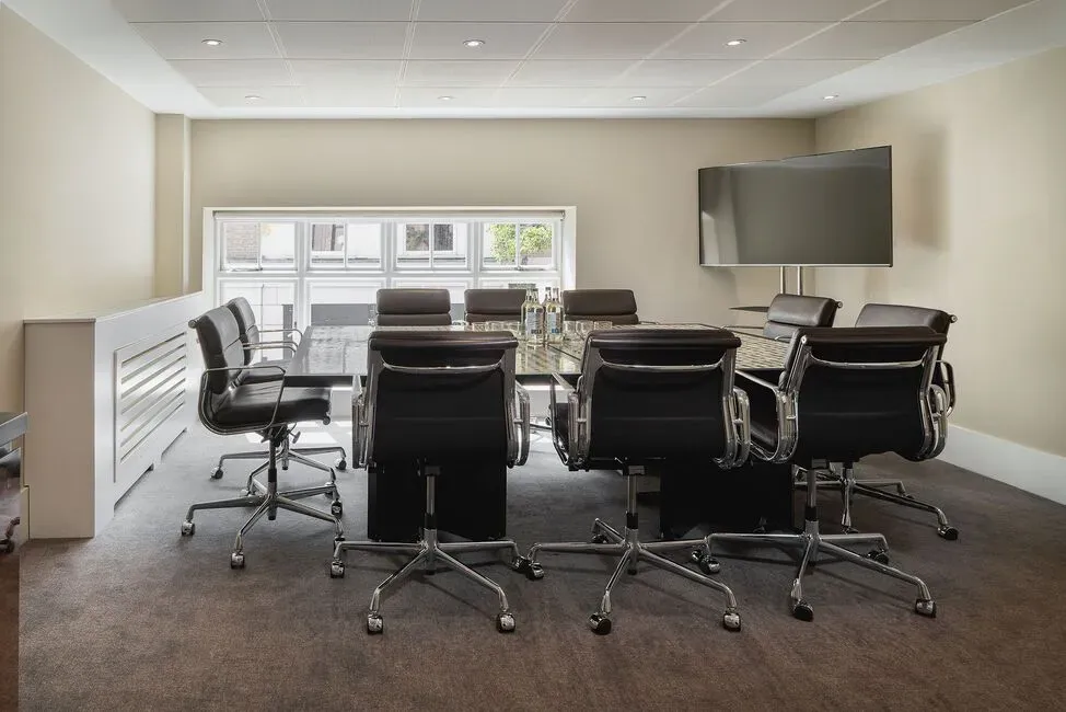 Property photo 3 of 6