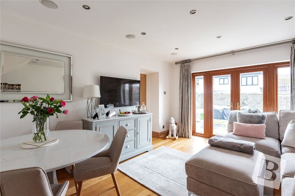 Property photo 3 of 11 Picture No. 09