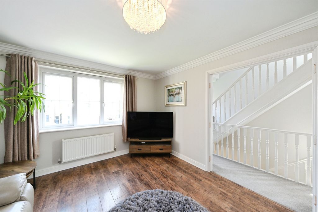 Property photo 3 of 22