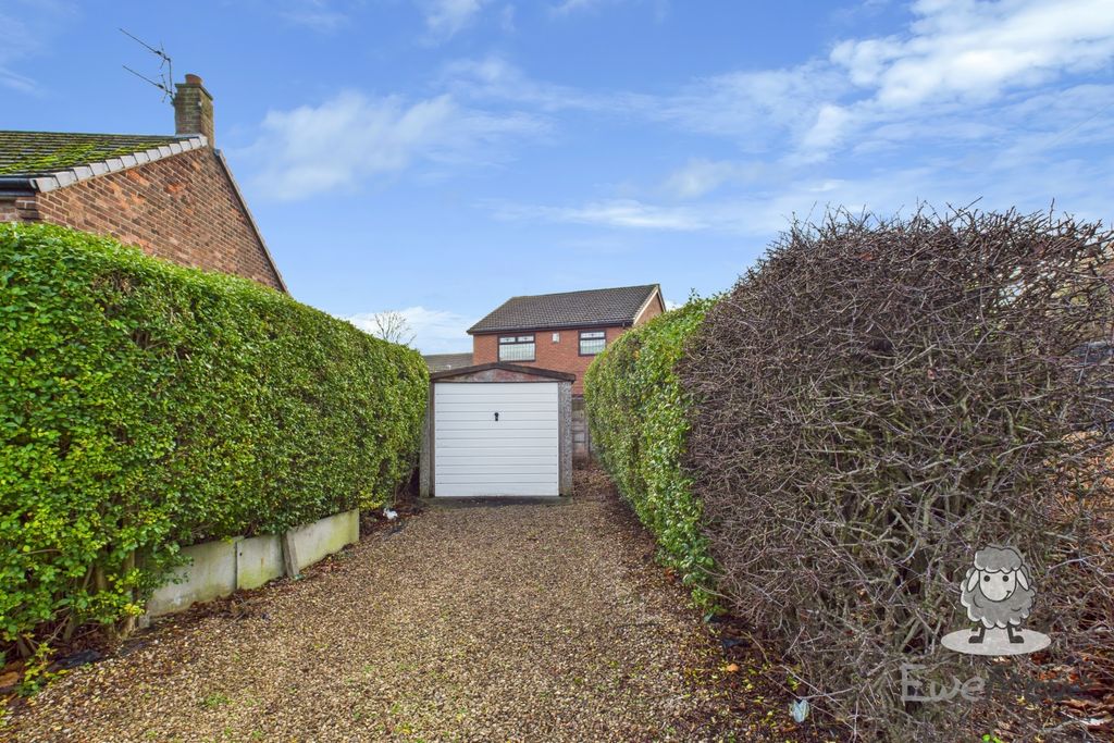 Property photo 2 of 13 6