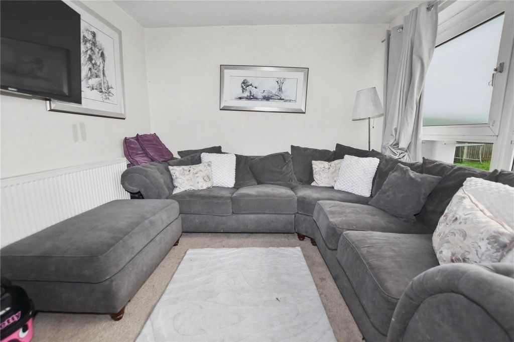 Property photo 2 of 10 Picture No. 01