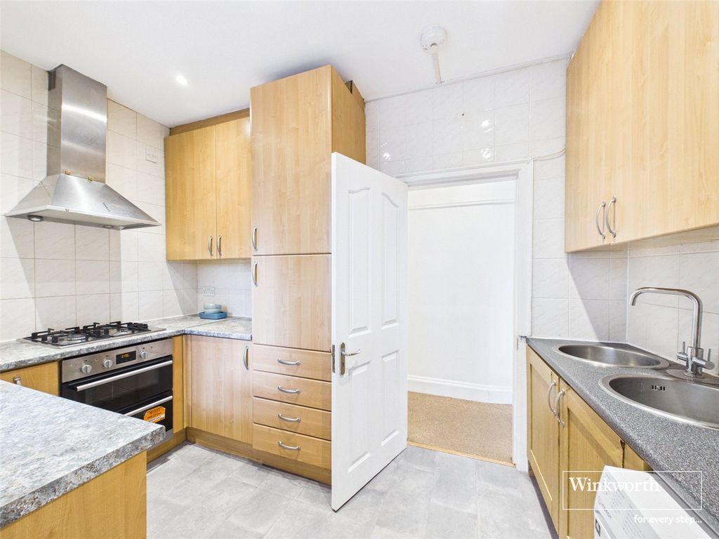 Property photo 2 of 17 Picture No. 03