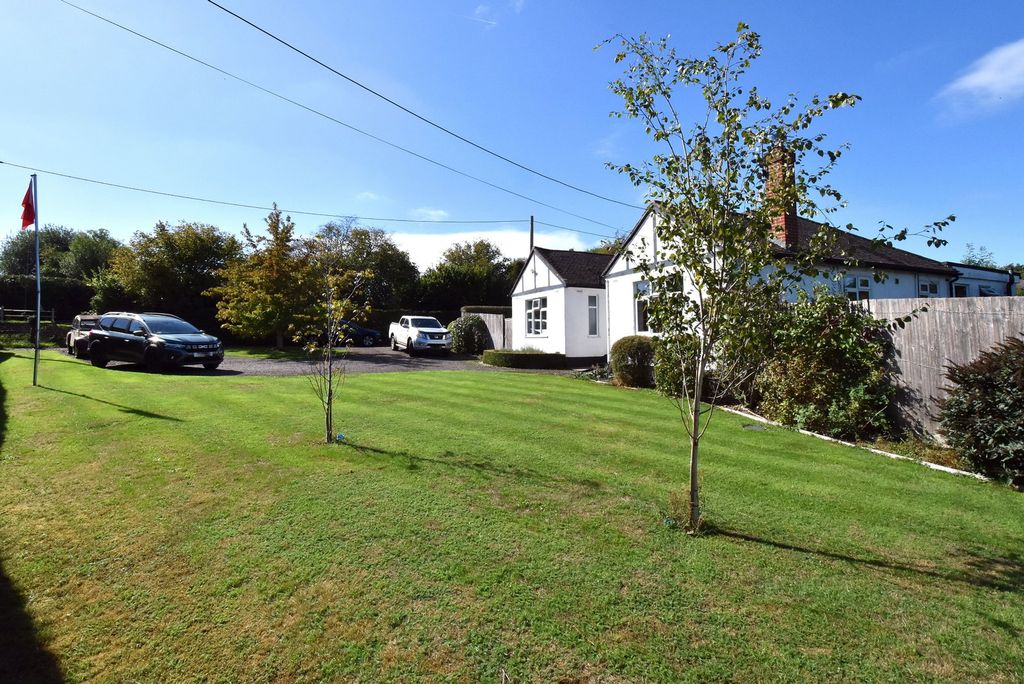 Property photo 3 of 26
