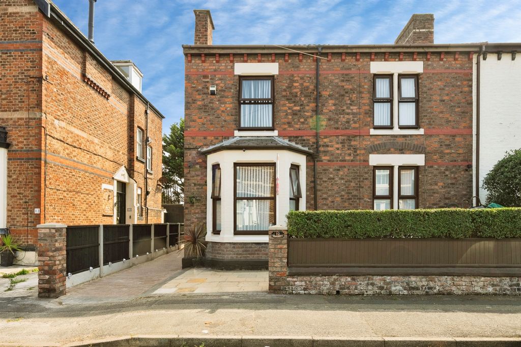 Property photo 1 of 25