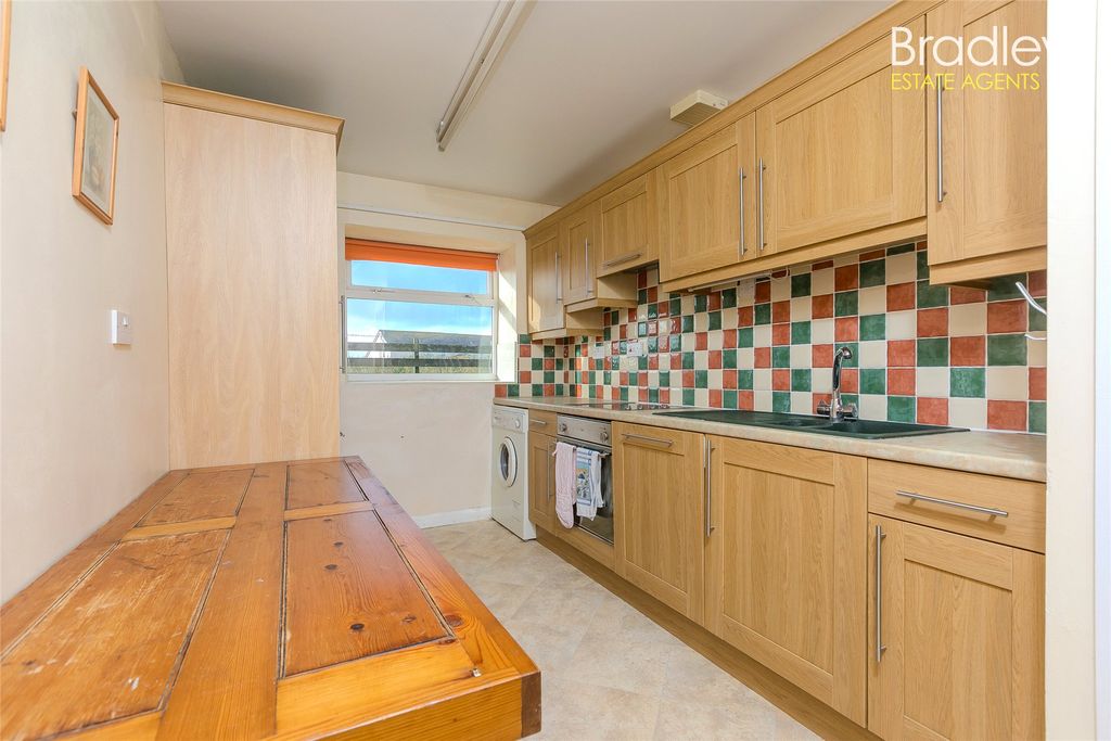 Property photo 3 of 12 Picture No. 04
