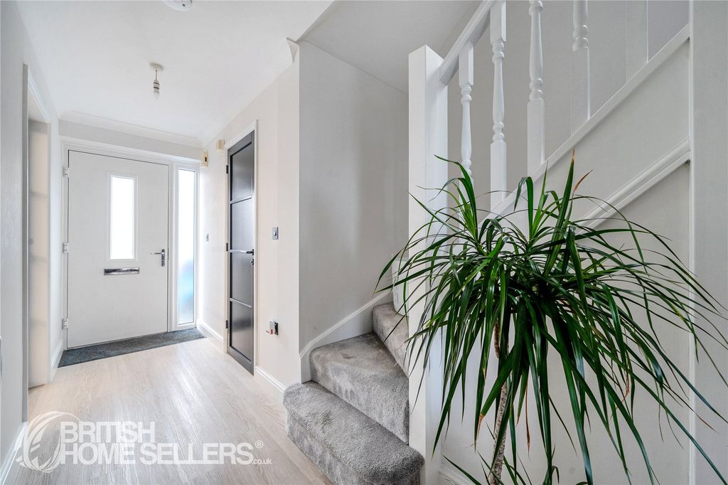 Property photo 2 of 21 Picture No. 34