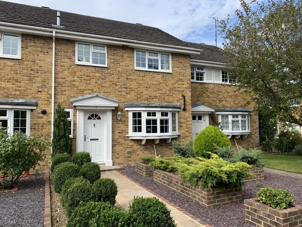 Property photo 1 of 11 Main External (Main)