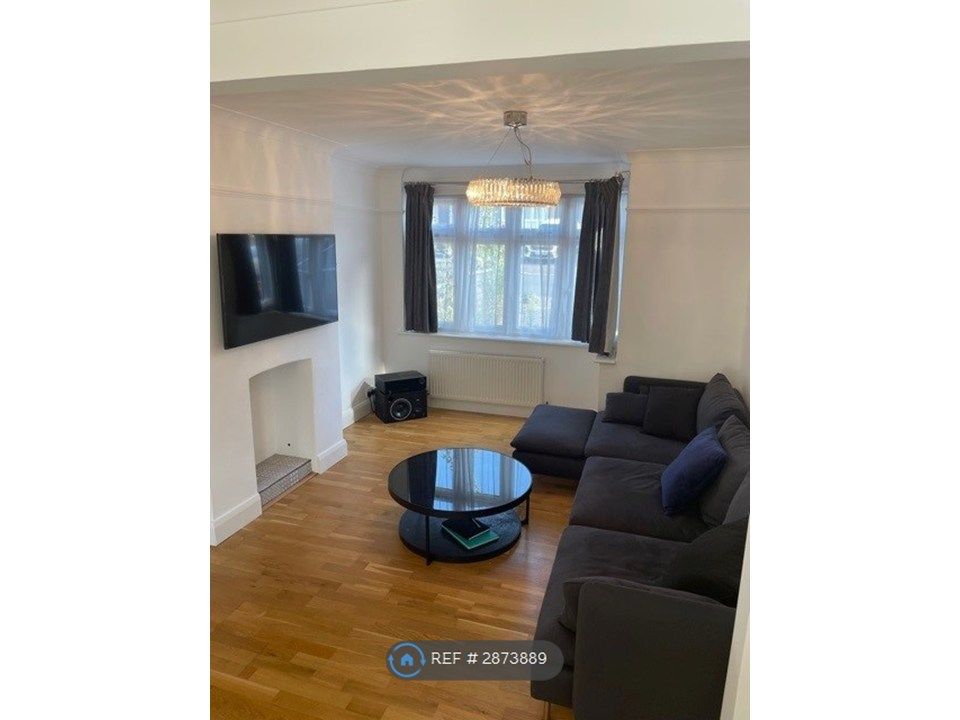 Property photo 2 of 4