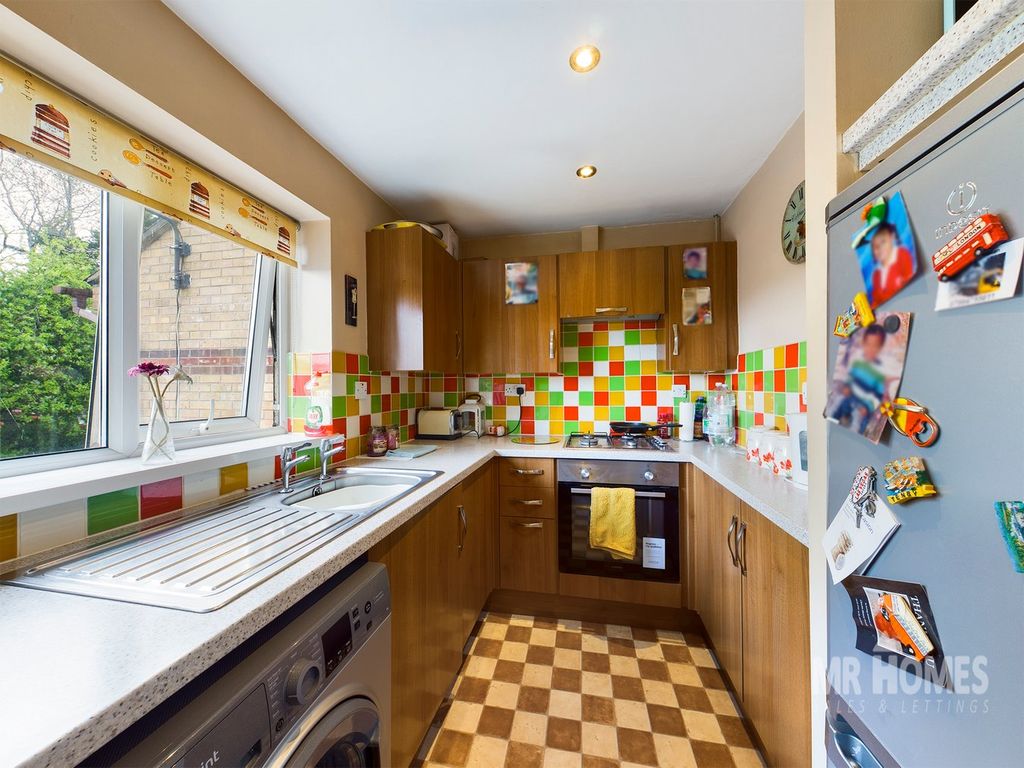 Property photo 3 of 18