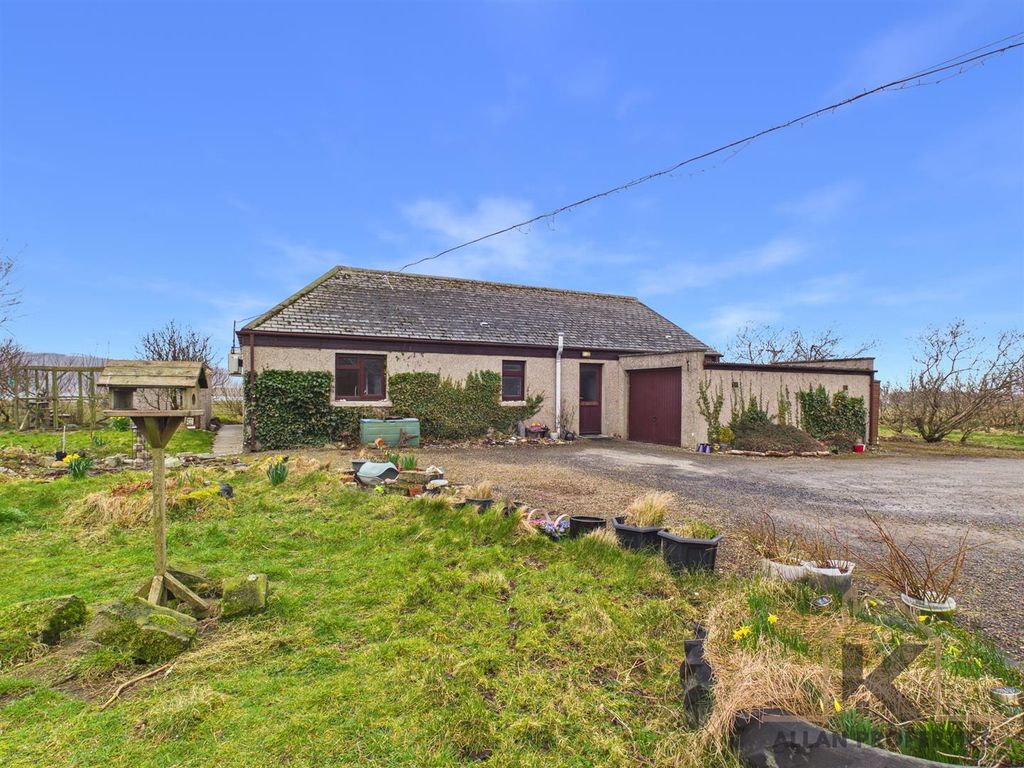 Property photo 2 of 21