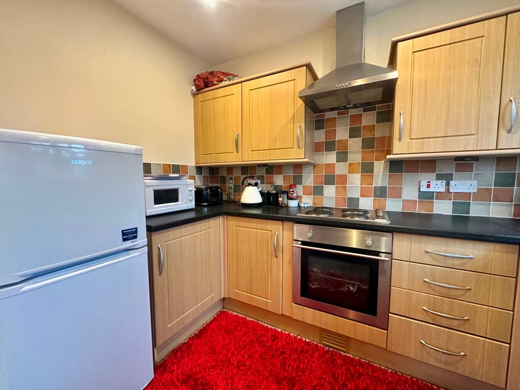 Property photo 3 of 14