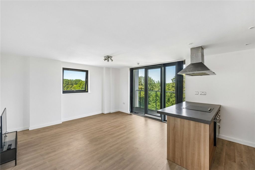Property photo 3 of 14 Picture No. 09