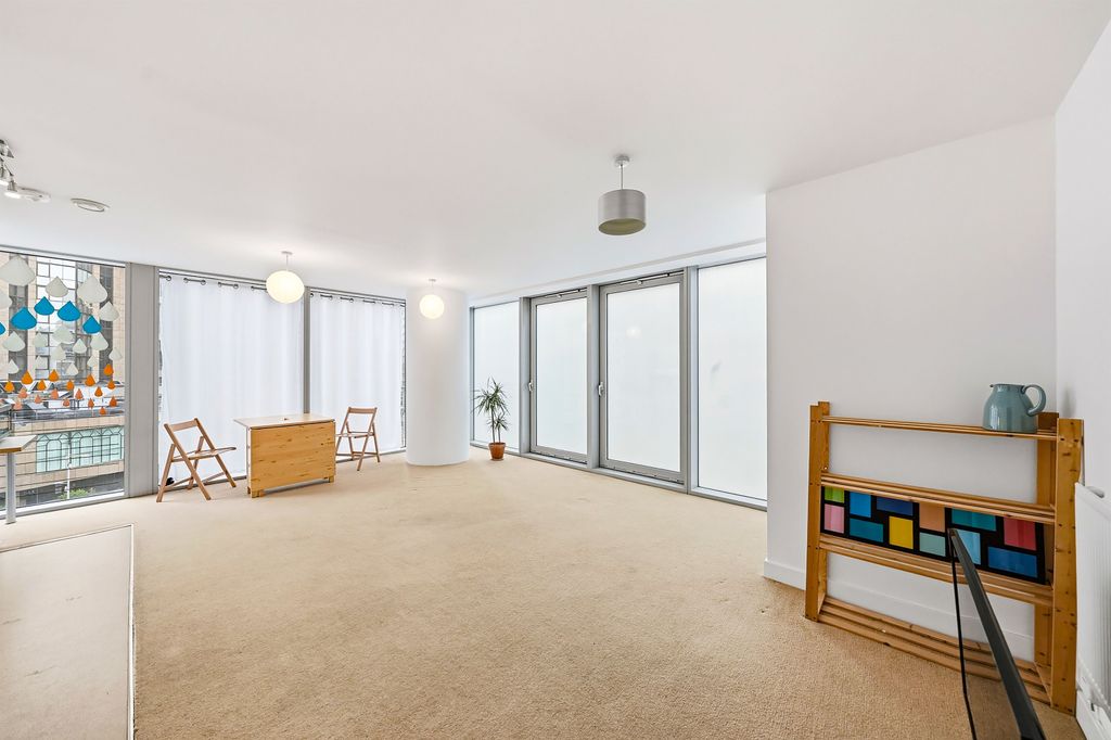 Property photo 3 of 33 Photos-22.Jpg