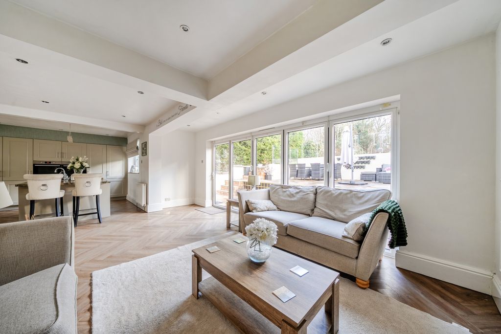 Property photo 2 of 23 1400079-10-696F60832F94E