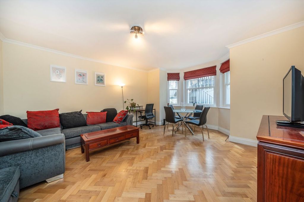 Property photo 2 of 5