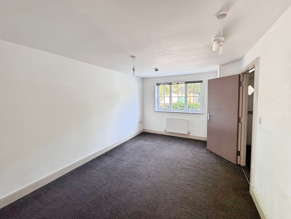 Property photo 3 of 14 Pbox-Img.Jpg