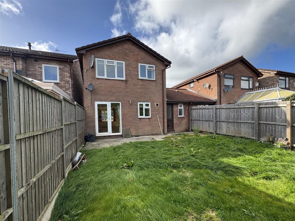 Property photo 3 of 17