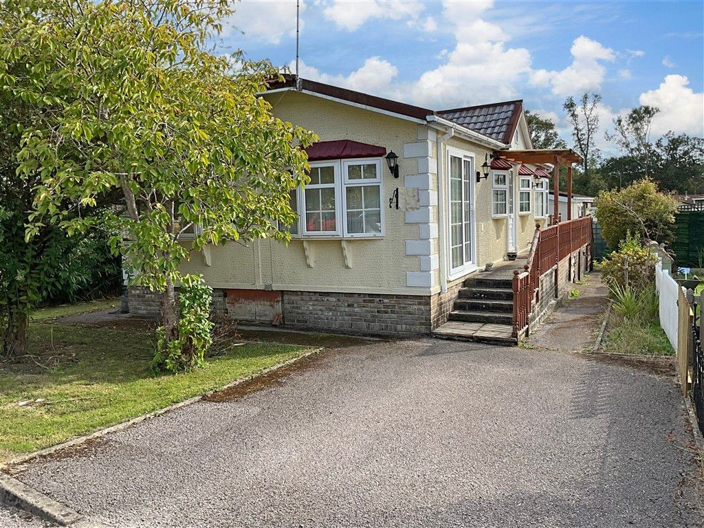 Property photo 1 of 9 Front