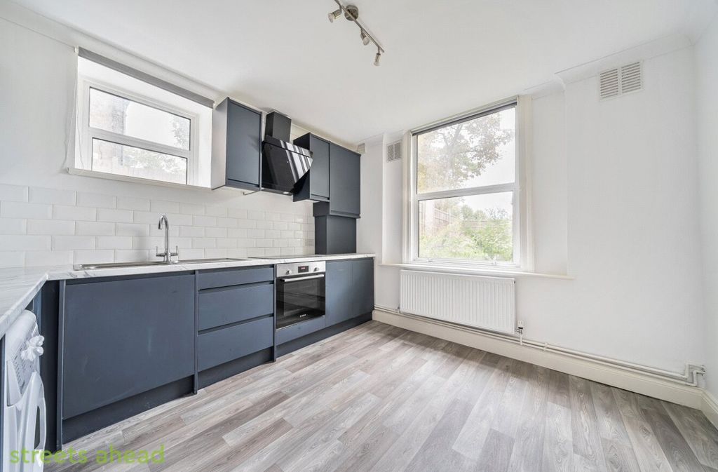 Property photo 2 of 9 Picture No. 02