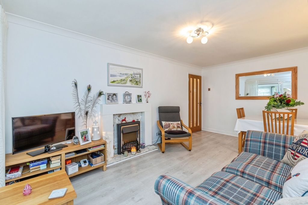 Property photo 2 of 16 Pbox-Img.Jpg