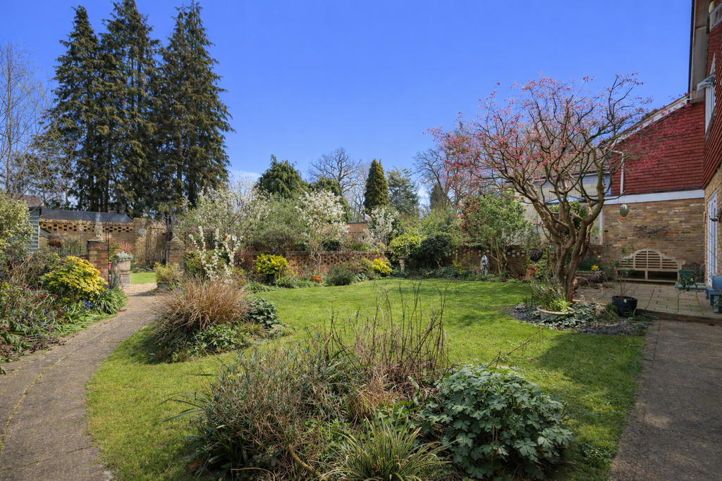 Property photo 3 of 19 Picture No. 25