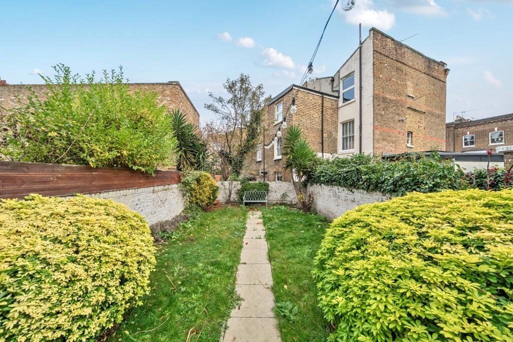 Property photo 2 of 14