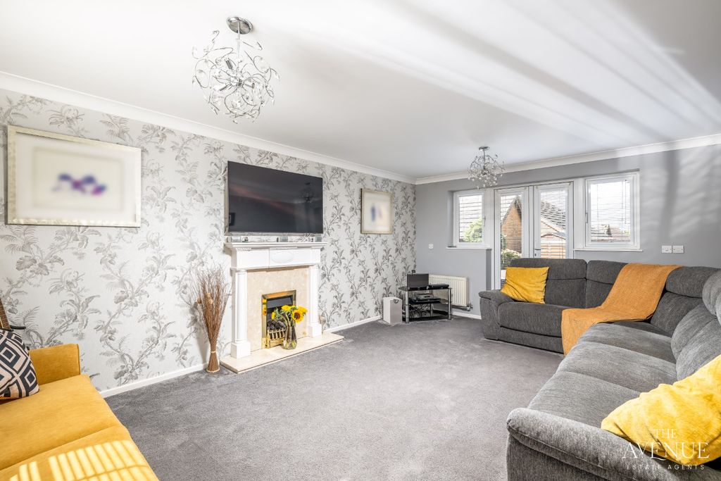 Property photo 1 of 40 4394802