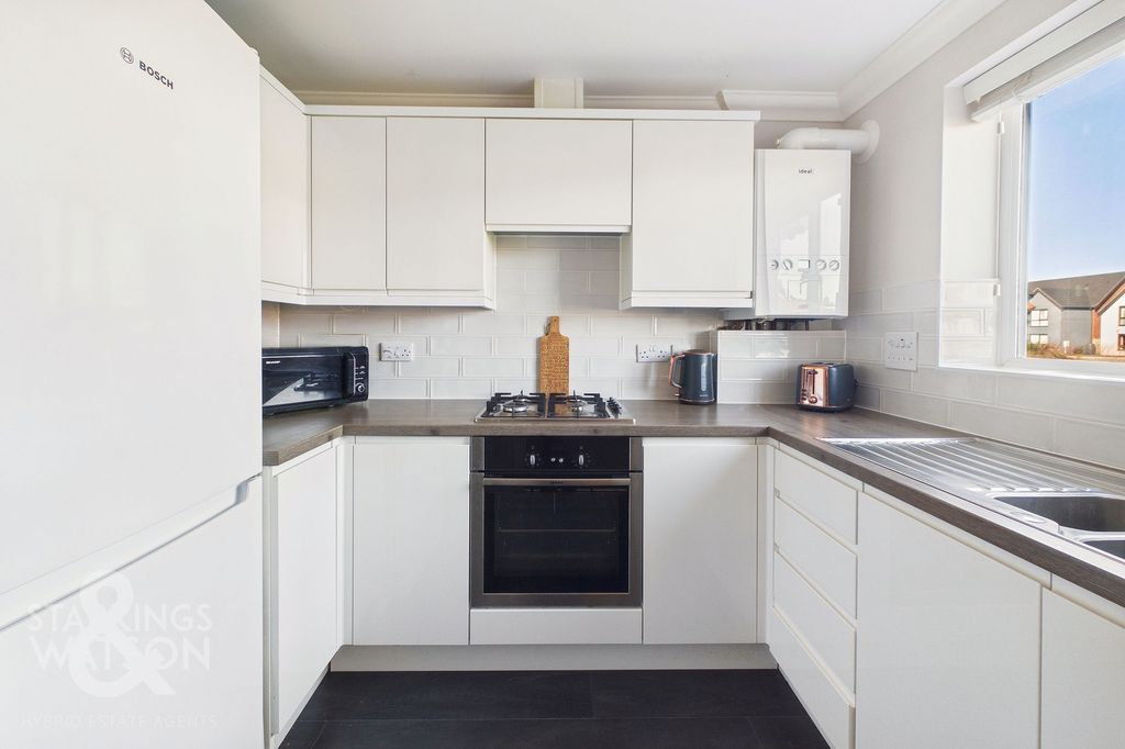 Property photo 3 of 20