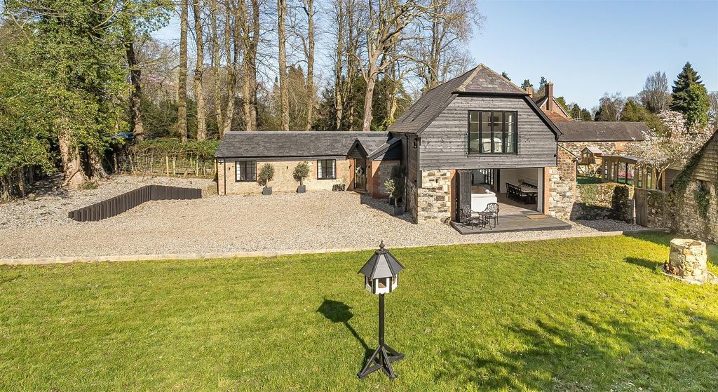 Property photo 1 of 38 2908 1B.Jpg