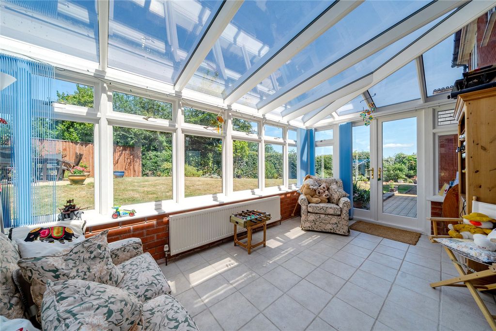 Property photo 3 of 15 Conservatory