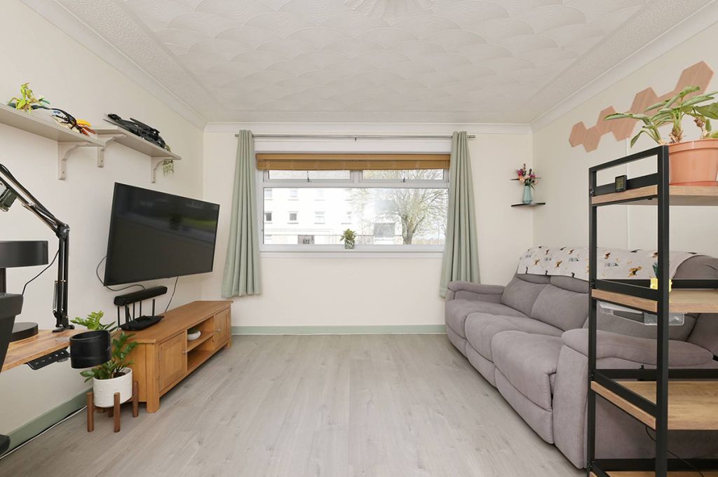 Property photo 3 of 24