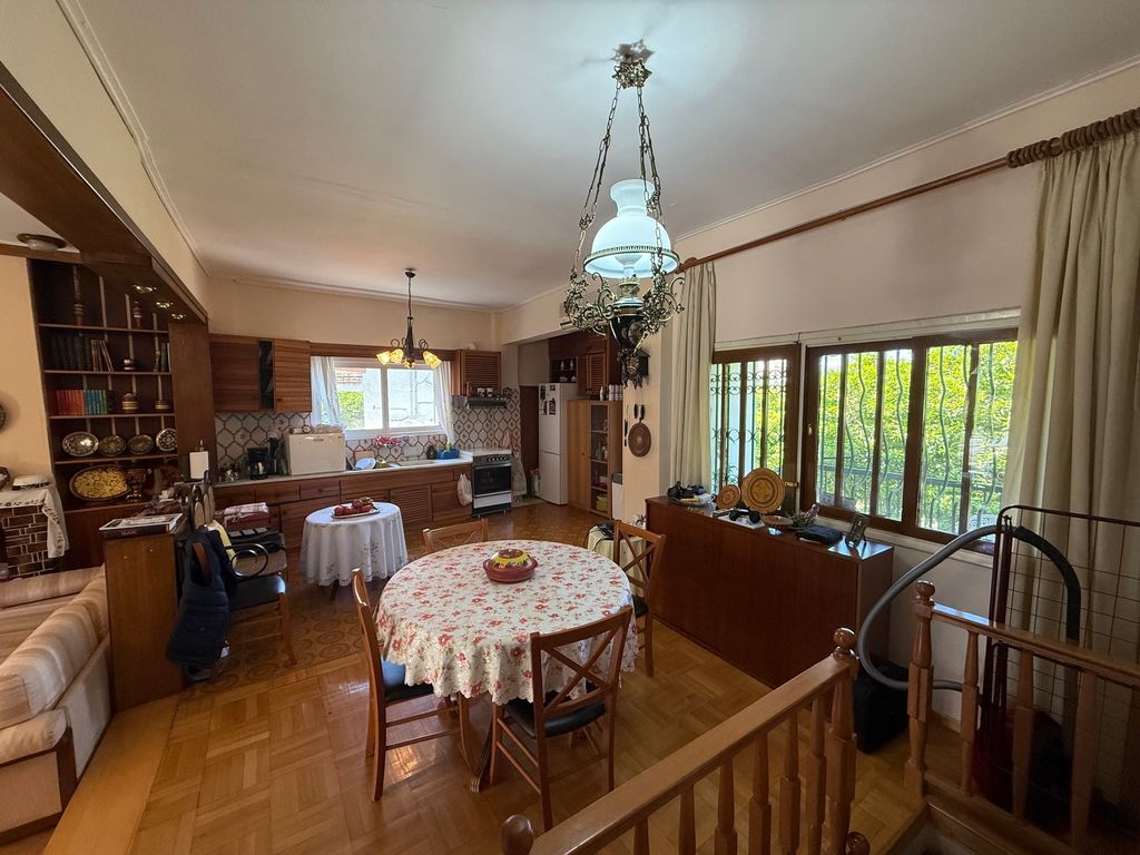 Property photo 3 of 23