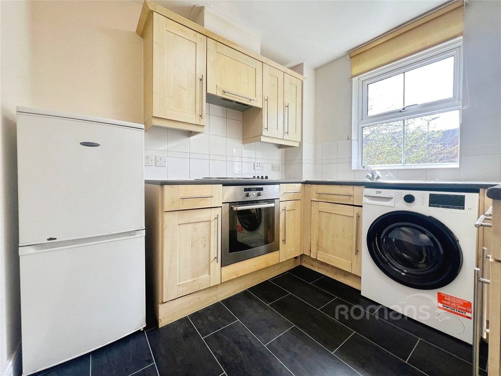 Property photo 3 of 13 Picture No. 16