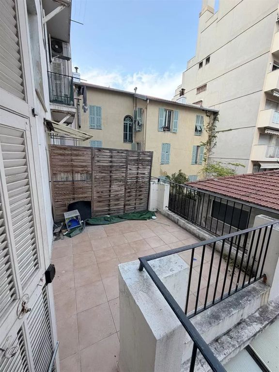 Property photo 1 of 15 Nice – Boulevard François Grosso – Two-Bedroom Apartment With Terrace