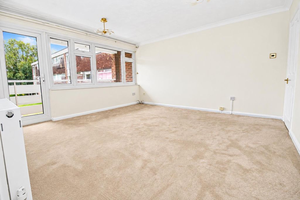 Property photo 2 of 12 Img7.Png