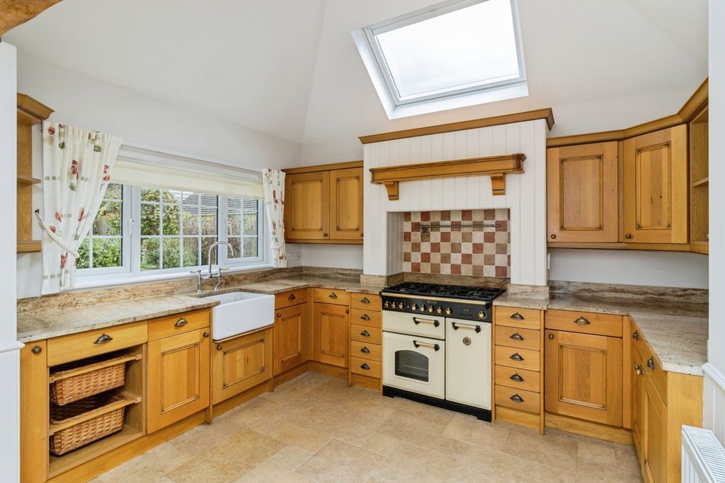 Property photo 2 of 20 Pbox-Img.Jpg