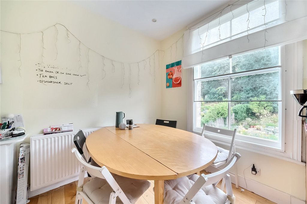 Property photo 3 of 17 Picture No. 21