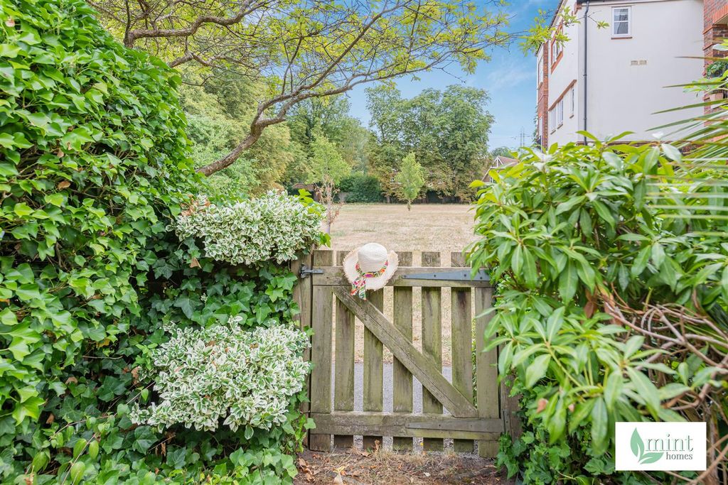Property photo 2 of 27 Mint_Homes_45_St_Martin_Mews__8_.Jpg