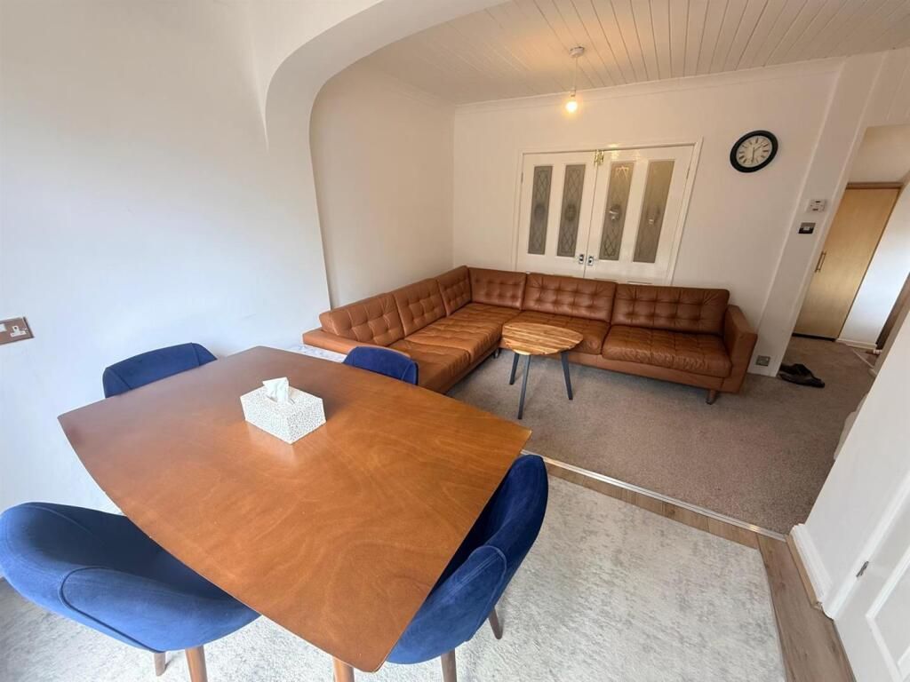 Property photo 3 of 23