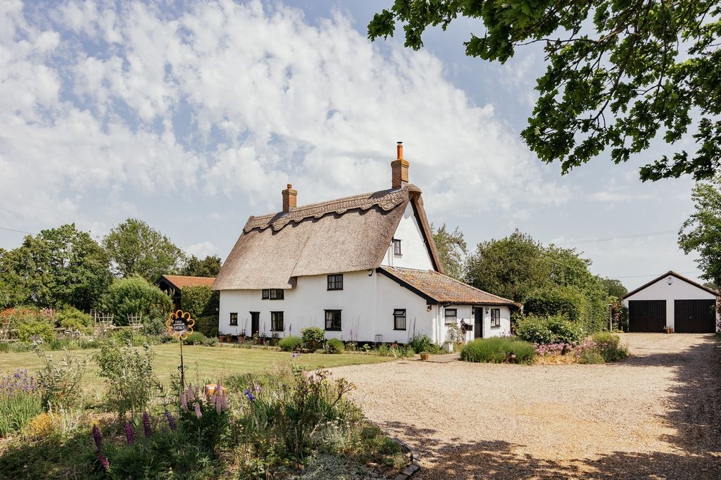 Property photo 1 of 31