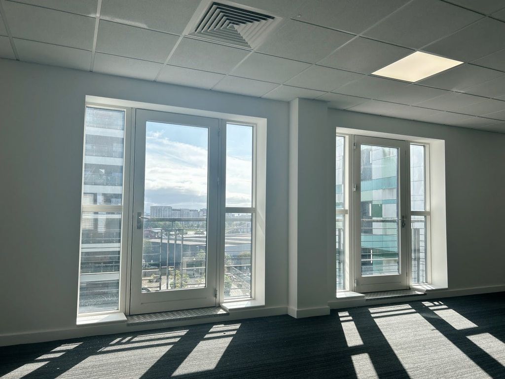 Property photo 3 of 27 Image 2