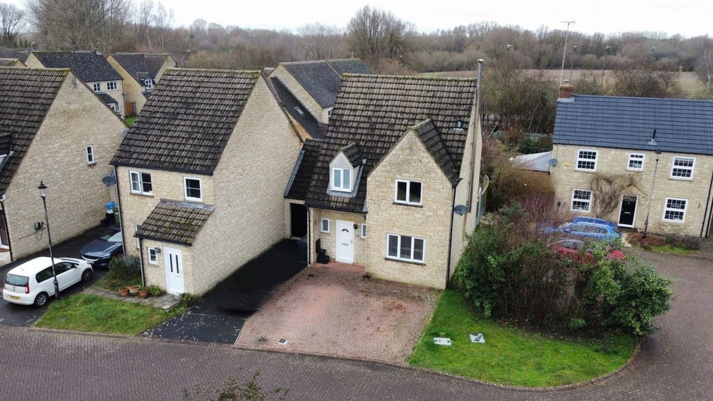 Property photo 1 of 18 Picture No. 25