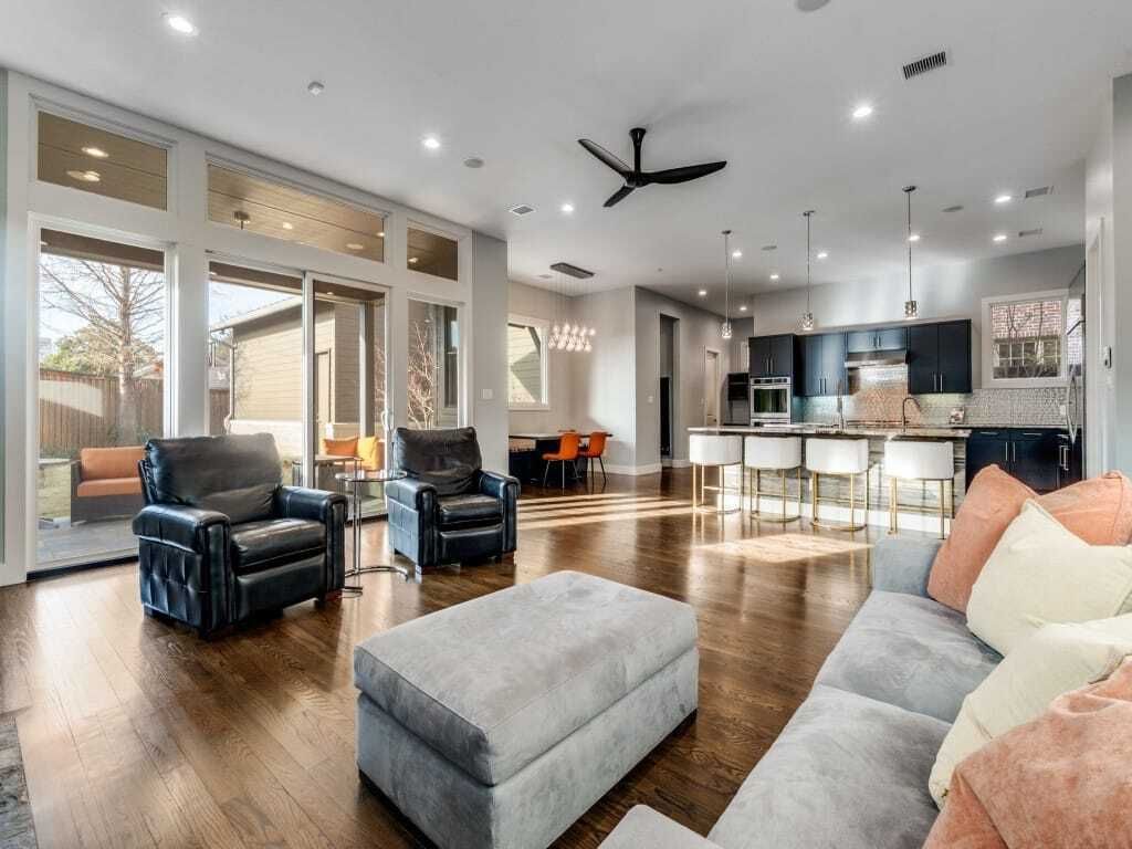 Property photo 1 of 25