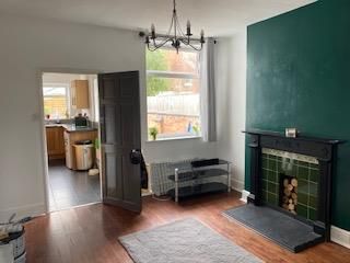 Property photo 3 of 9 Rear Reception.Jpg