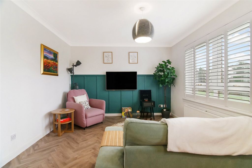 Property photo 3 of 19 Picture No. 06