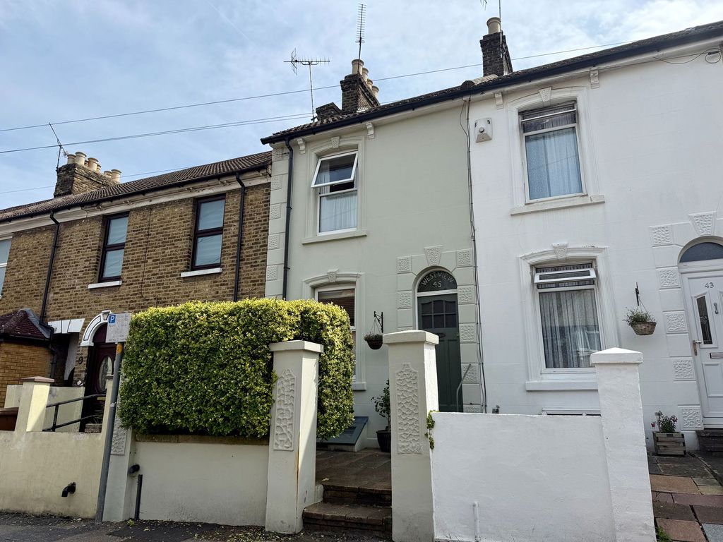 Property photo 1 of 12