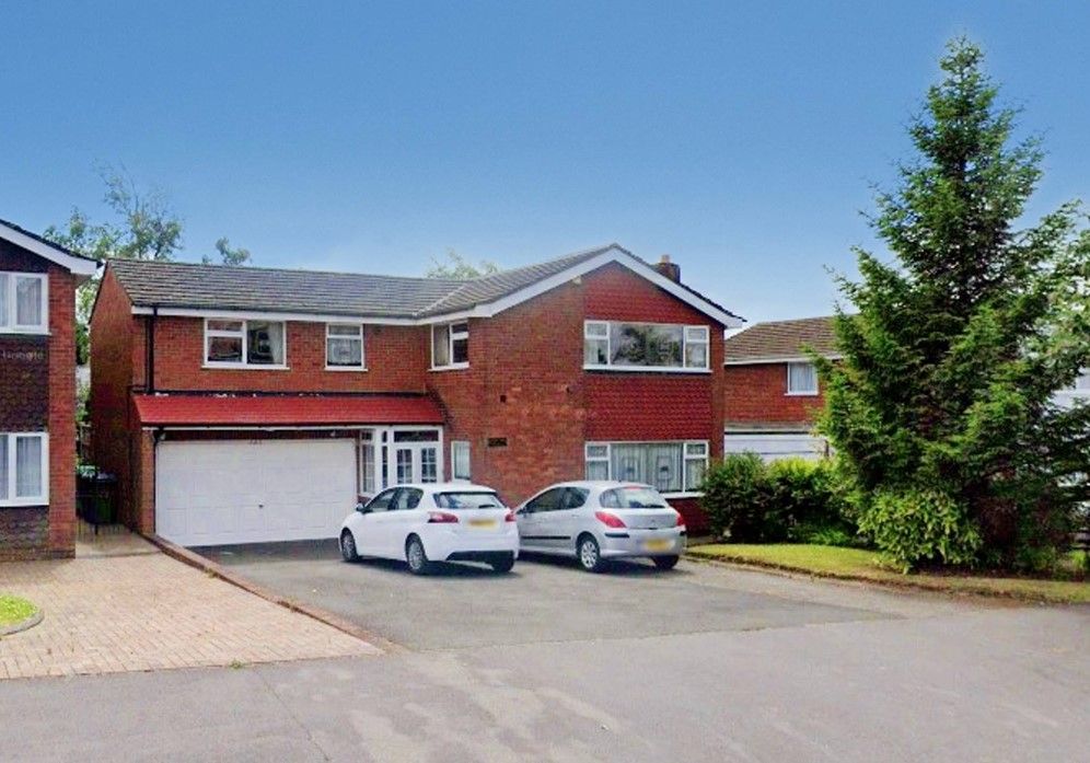 Property photo 1 of 18 Front