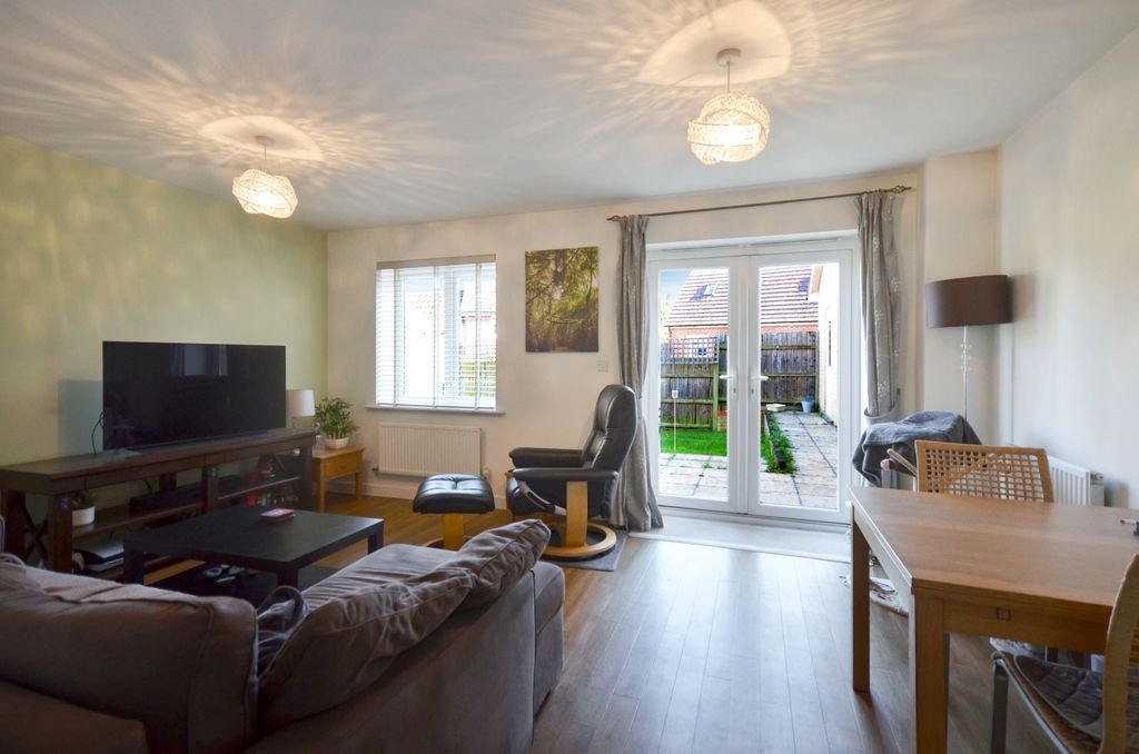 Property photo 2 of 14