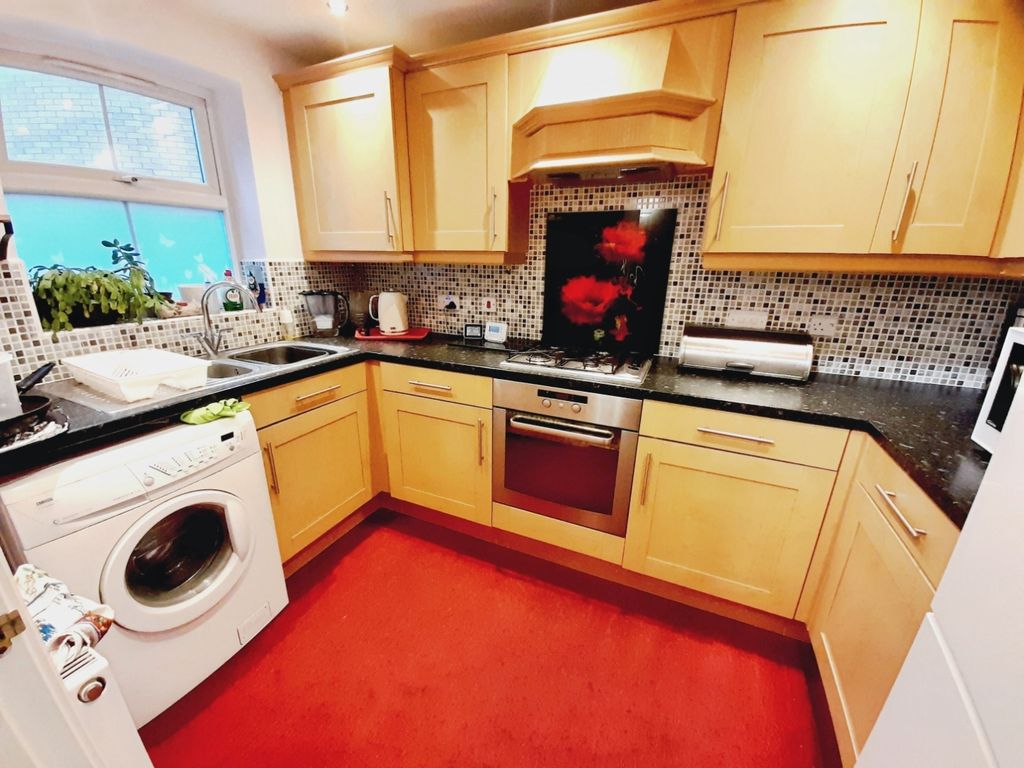 Property photo 3 of 11 Pbox-Img.Jpg